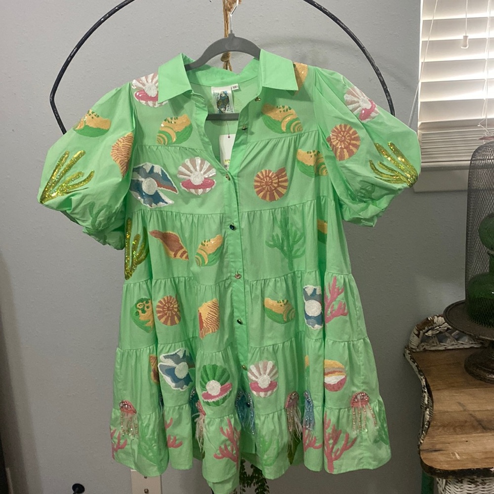 NWT Queen of Sparkles mint green pouf sleeve dress